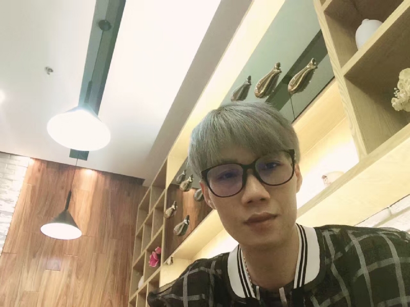 黄峰的第二张照片--连山残疾人相亲网